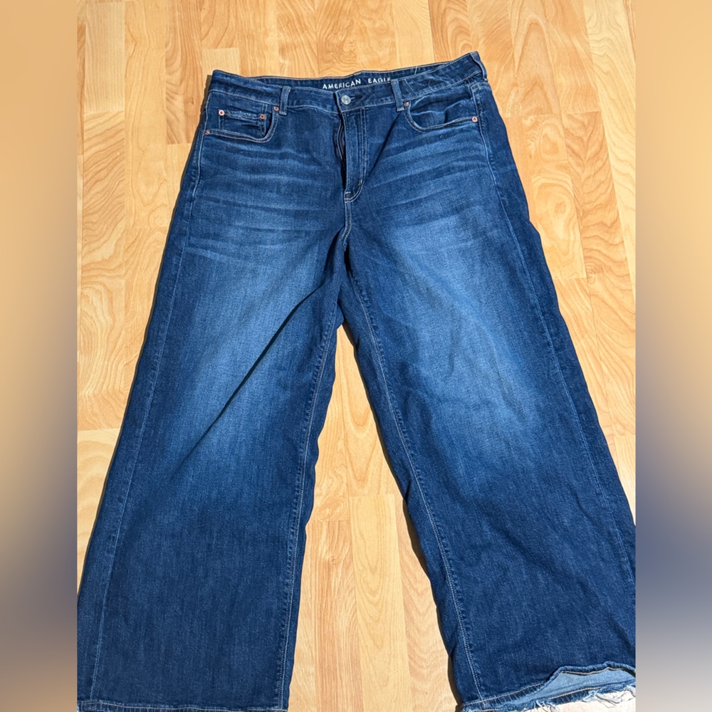 American Eagle super high rise baggy wide leg jeans 14 short 🦅